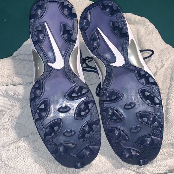 Nike shoes - Picture 11 of 13